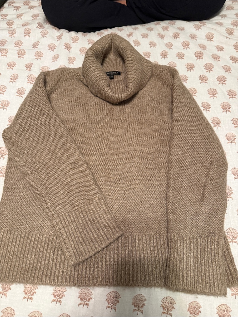 Banana Republic Beige Knit Turtleneck Sweater